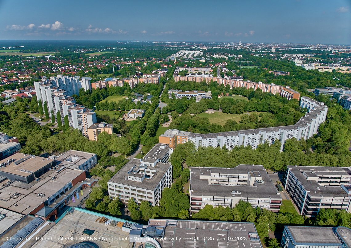 07.06.2023 - Perlach Plaza, PEP, Rentenversicherung, Wohnring, WACKER-Chemie in Neuperlach 07.06.2023 - Perlach Plaza, PEP, Rentenversicherung, Wohnring, WACKER-Chemie in Neuperlach